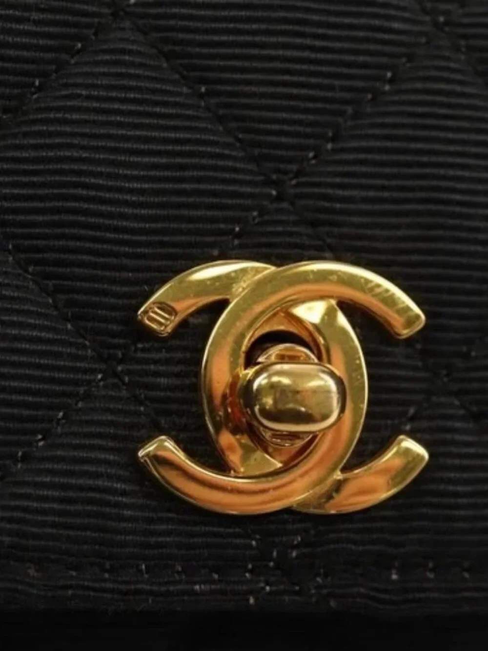 CHANEL brand	chanel color	black